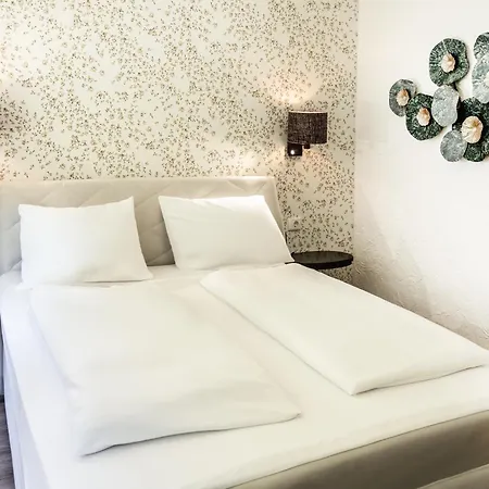 Huettenmuehle Hotel 3*